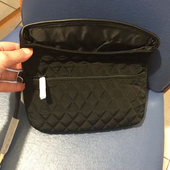 Vera Bradley retired folded flap wristlet - Picture 5 of 16